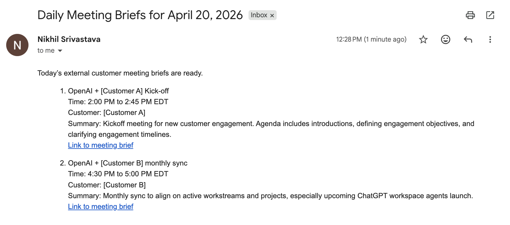 Beispiel einer automatisch generierten E-Mail "Daily Meeting Briefs for April 20, 2026" mit zwei Kundenmeetings, Zeiten, Summaries und Links zu Meeting-Briefs